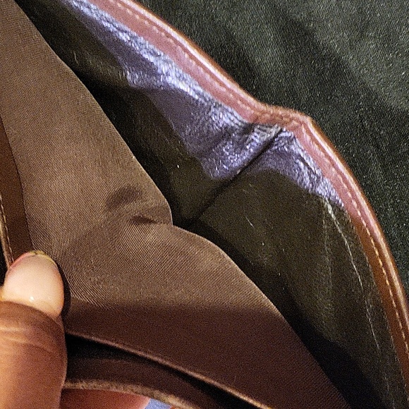 Gucci Bifold Wallet - Picture 7 of 7